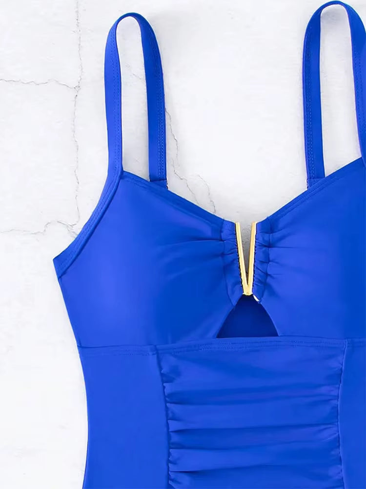 Lana – Elegantní jednodílné plavky se zlatým detailem
