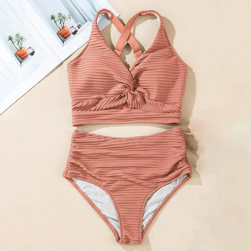 Sienna – Texturované broskvové bikiny se zavinovacím vrškem