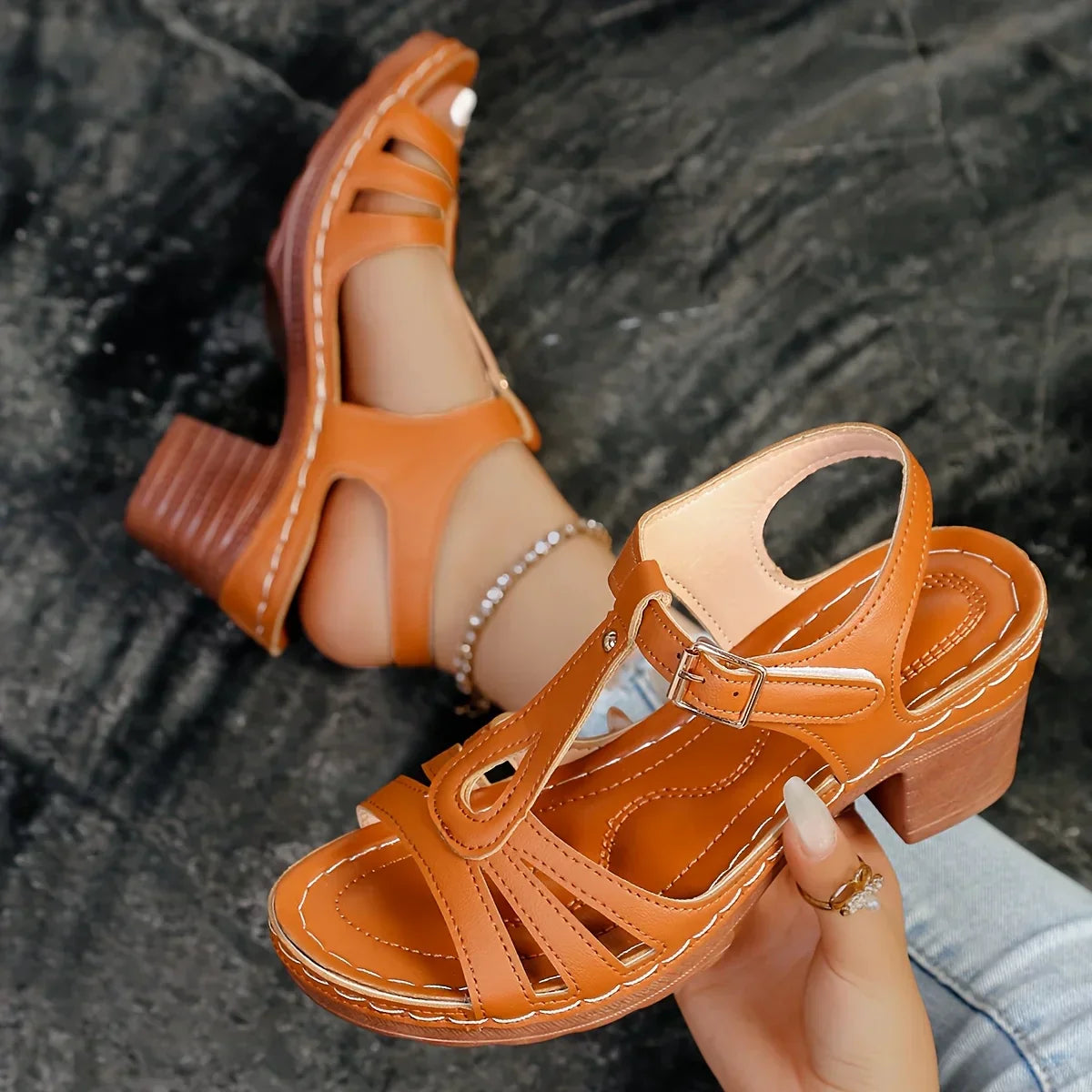 Malou – Elegantní sandál