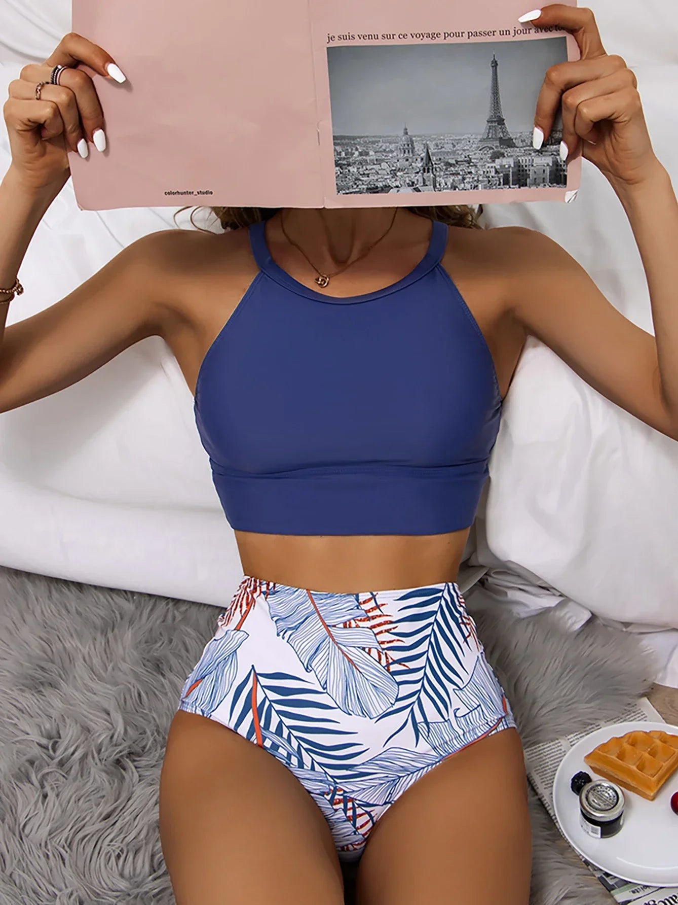 Nina – Květinové bikiny s vysokým pasem a vysokým výstřihem