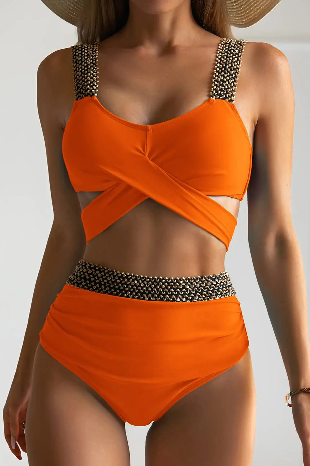 Nela – bikiny s vysokým pasem a zlatými detaily